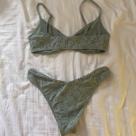 Abercrombie & Fitch Bikini Scoop Neck Eyelet Top and High-Leg Bottom - Picture 2 of 2